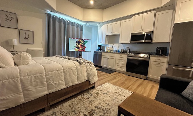 Northeast South Bend Apartment | High Rise Downtown Apartment