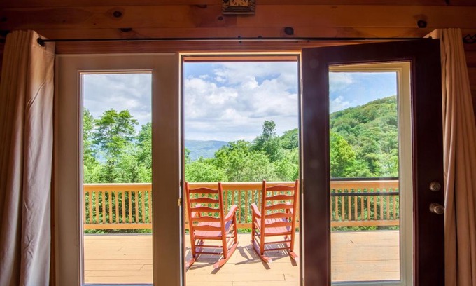 Banner Elk House | High Road Cabin
