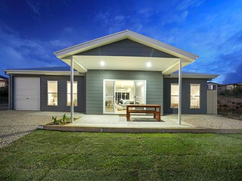 North Beach House | High Tide Shack on Palmer - Pet Friendly