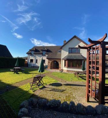 Fort William House | Highland Stays - Rushfield House Rooms