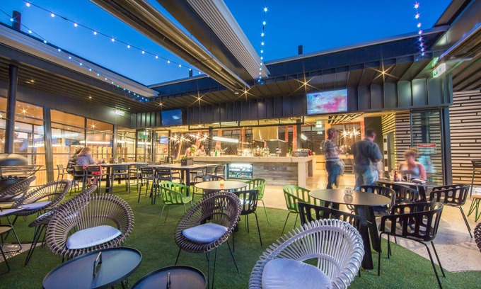 Gilles Plains Hotel | Highlander Hotel
