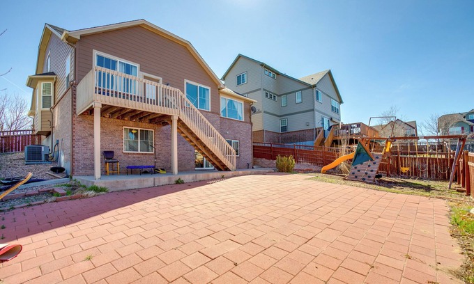 Dupont Apartment | Hike, Explore & More: Aurora Retreat w/Yard