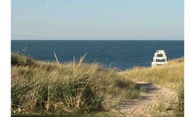 Miller Beach House | Hike The Dunes Walk To Beach and National Park! 5BR, 2 Bath and Game Room