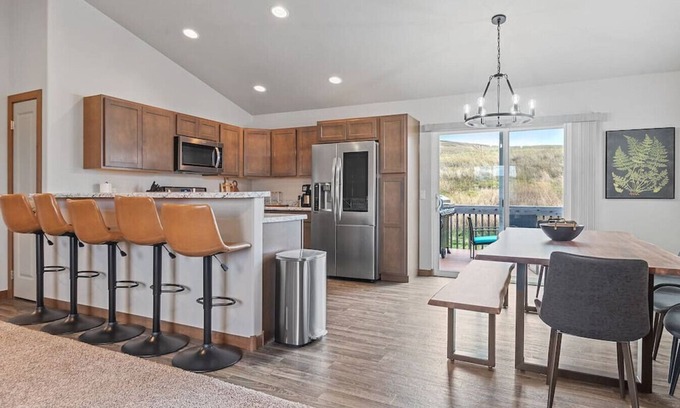 Rapid City House | Hill's View Retreat on the Edge of the Prairie