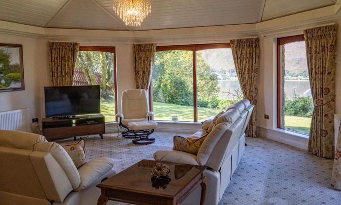 Fort William House | Hillcrest