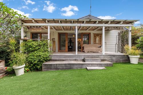 South West Rocks House | Hillsborough Cottage SWR - No Sheets or Towels provided