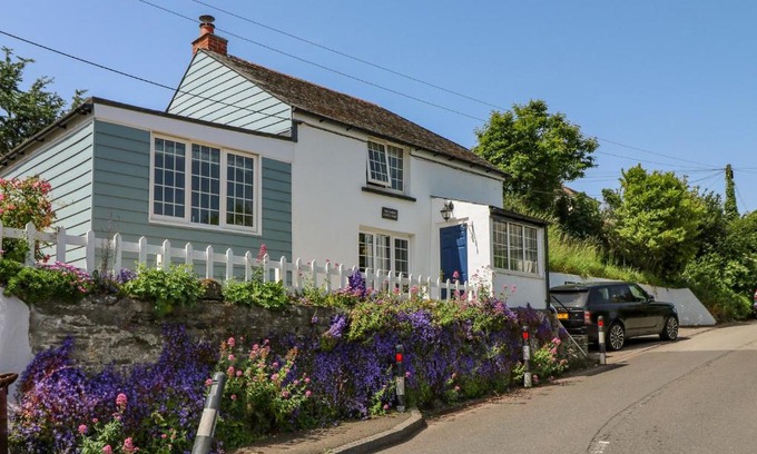Crafthole House | Hillside