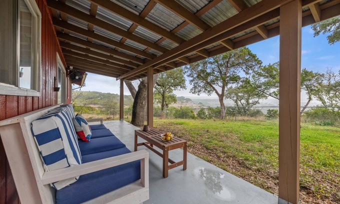 Oatmeal House | Hillside Paradise near Hidden Falls! Clean 3/1.5, Expansive views
