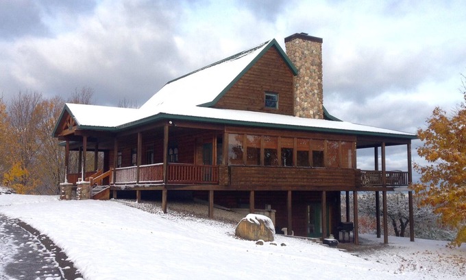 Thompsonville House | Hilltop Cabin Close to Crystal Mountain, Stunning 40-Mile Views
