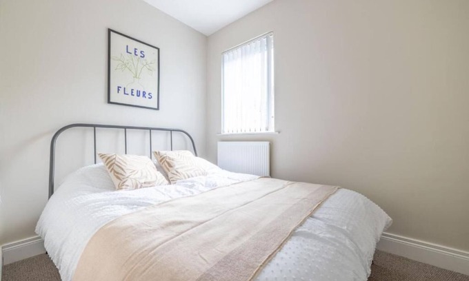 Belfast House | Hillview House