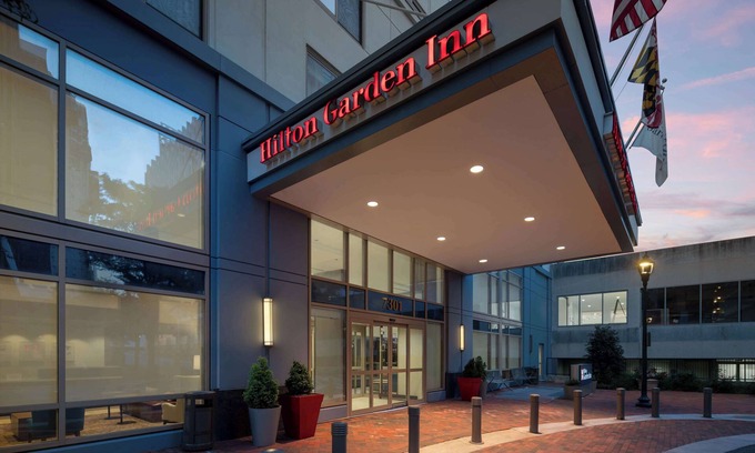 Bethesda Hotel | Hilton Garden Inn Bethesda Downtown