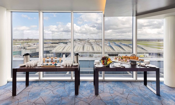 Heathrow Villages Hotel | Hilton Garden Inn London Heathrow Terminal 2 and 3