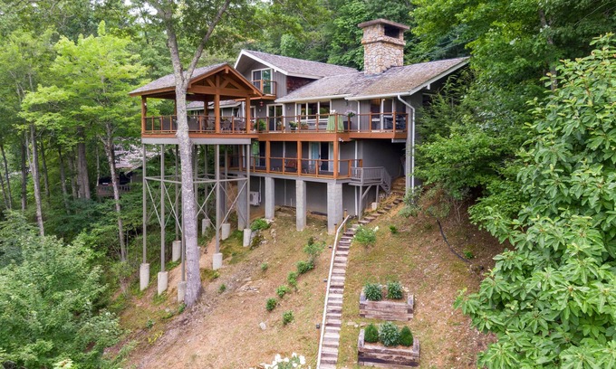 Boone House | Hinesight at Hound Ears