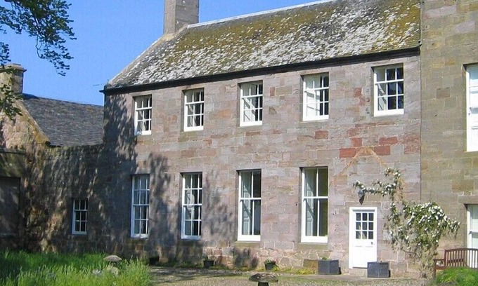 Anstruther Other | Historic and spacious farmhouse wing near Crail