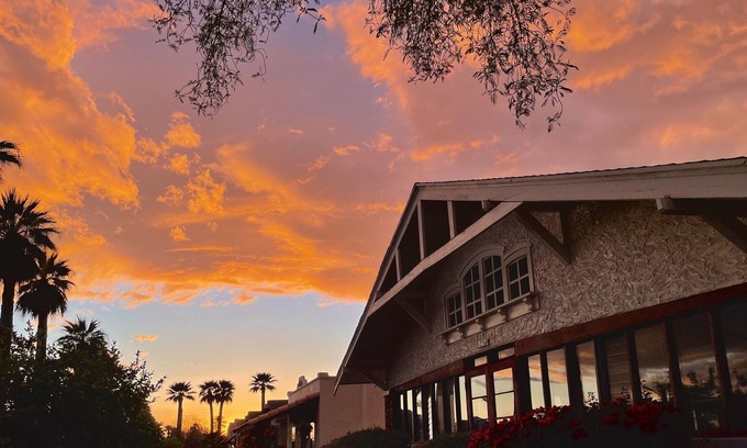 Coronado House | Historic Bungalow! Downtown Phoenix!