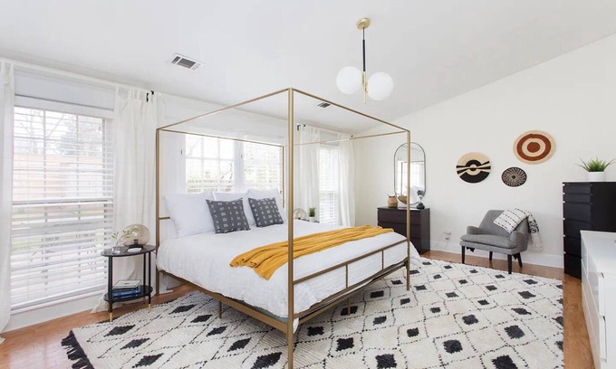 Inman Park House | Historic Candler Park 3br/2ba Bungalow Beauty