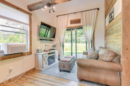 Moscow House | Historic Charm and Modern Luxury 6 Mi to Stowe Mtn