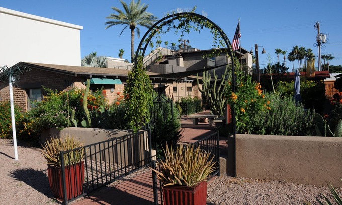 Arts District Cottage | Historic Cottage Located In Old Town Scottsdale, Arizona