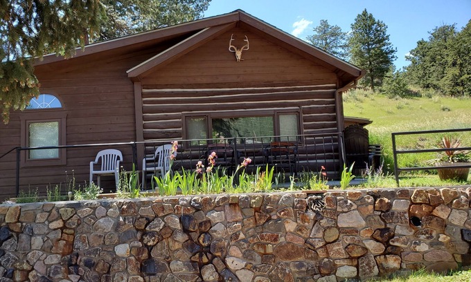 Woodland Park Cabin | Historic Crystola cabin