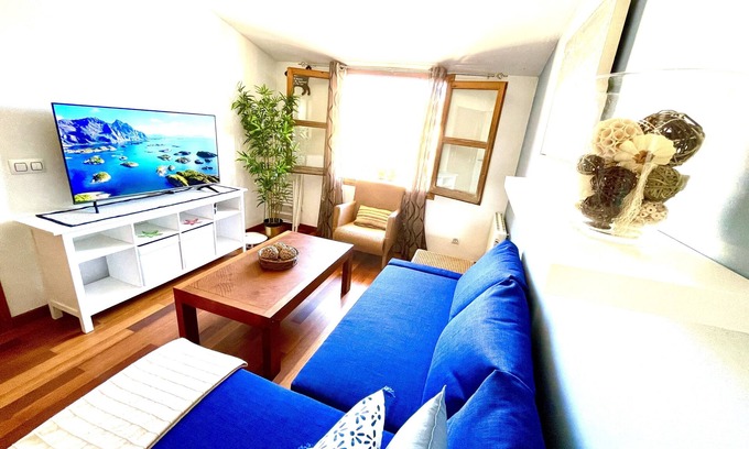 Barrio del Carmen Apartment | HISTORIC DOWNTOWN VALENCIA's Lovely Apartment for 4 Guests.