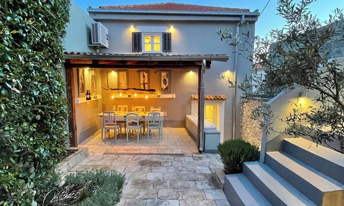 Jezera House | Historic Ensemble of two houses, garden, courtyard and parking