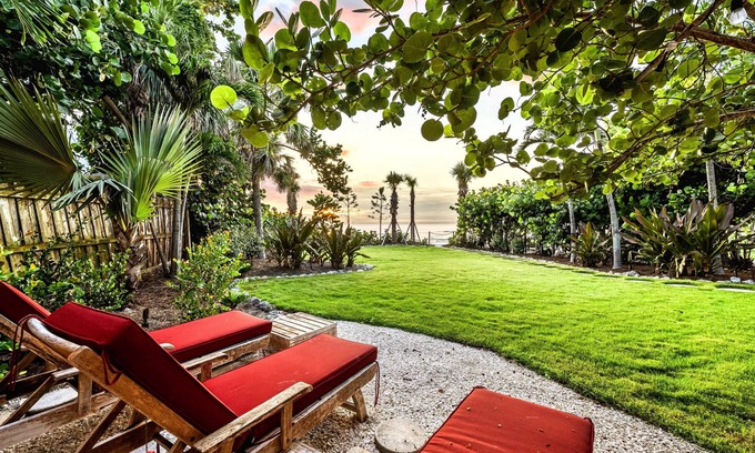 Siesta Key House | Historic Gulf-Front Charm, Gulf Views, House Suite + Direct Beach Access on Siesta Key