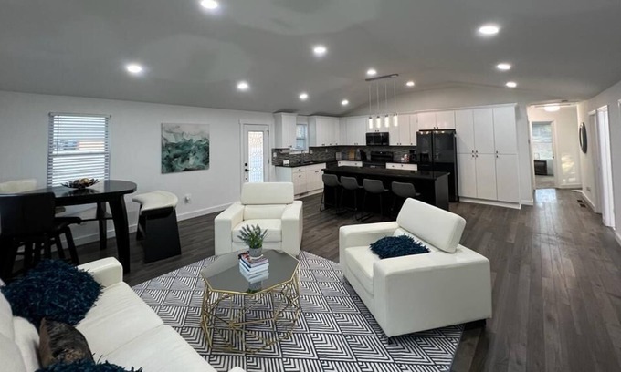 College Park House | Historic Home at College Park