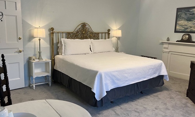 Lansing Bed & Breakfast | Historic Inn near Ithaca on the Cayuga Wine Trail, Room 9