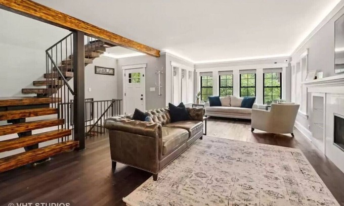 Ravenswood Manor House | Historic Masterpiece Home in Ravenswood Manor