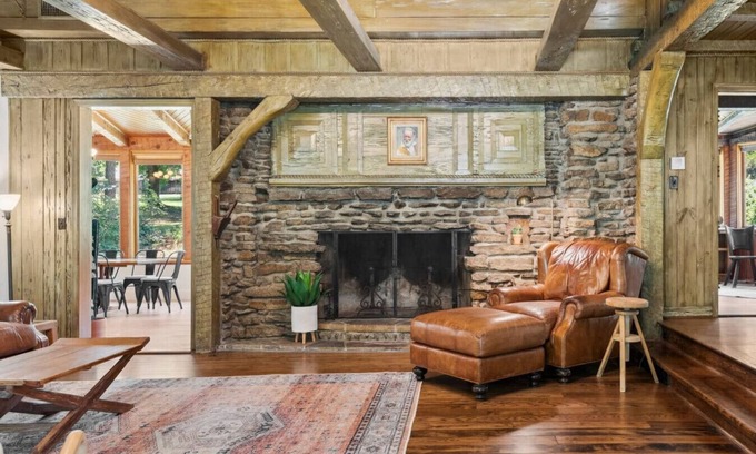 Bartlesville House | Historic Mission Lodge