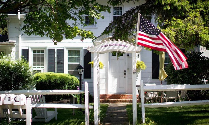 Southold Hotel | Historic White Blossom House