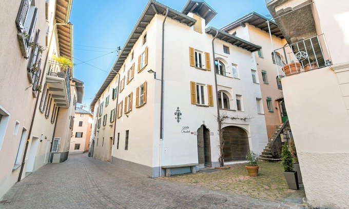 Caslano Apartment | Historical Caslano 2, Caslano, Switzerland