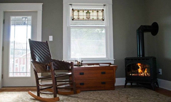 North Creek Apartment | Historically Restored 1800's Dr.'s Residence Overlooking The Hudson River