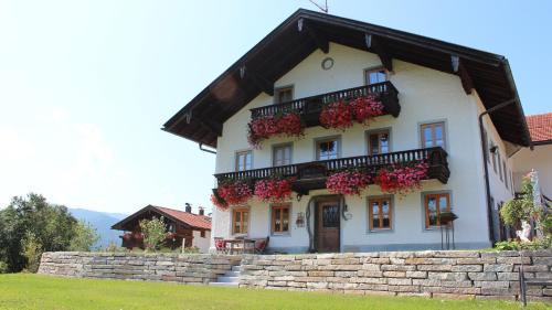 Siegsdorf Apartment | Hochgallinger Hof - Der Reiterhof für Groß und Klein