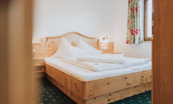 Sankt Veit im Pongau Apartment | Hochkönig Family Suite with 2 bedrooms - Empl, Land and Apartment House