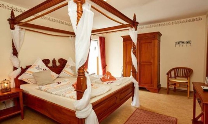 Neroth House | Hochzeitssuite - Hotel Am Eifelsteig - Neroth