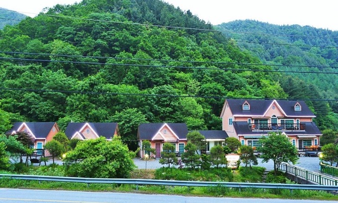Seowon House | Hoengseong Jamjari Pension