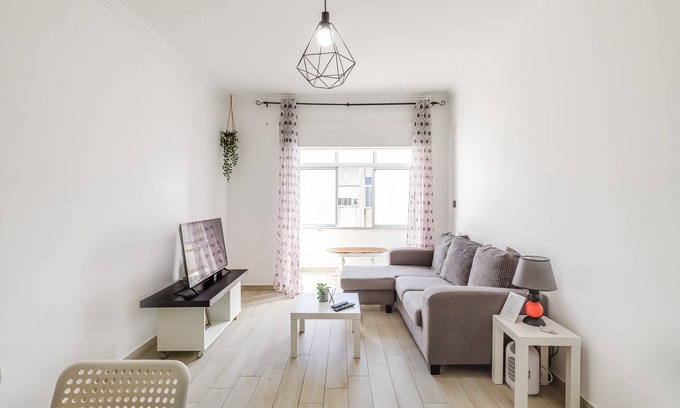Moita Apartment | Holiday Apartment "Sleeptubal Moderne Accommodatie" with Balcony & Wi-Fi