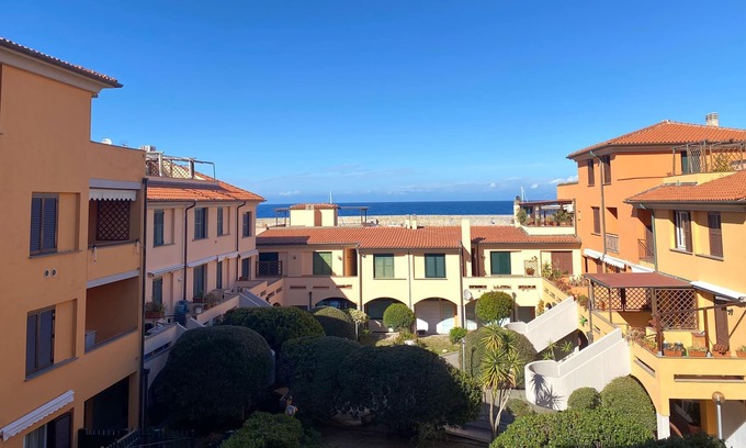 Marciana Marina Apartment | Holiday Apartment "Clara" with Balcony, A/C & Wi-Fi