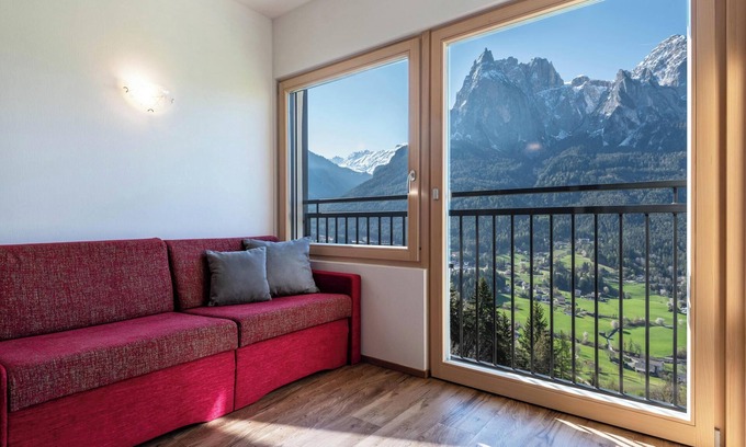 Castelrotto Apartment | Holiday Apartment 'Thusnelda A' with Mountain View, Balcony & Wi-Fi
