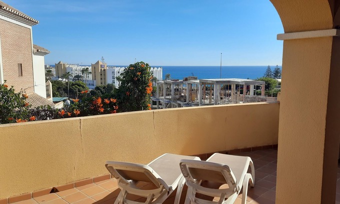 Punta Lara Apartment | Holiday Apartment 2Bed/2Bath In Nerja With Sea And Mountain Views. Sleeps 5