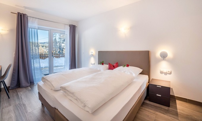 Avelengo Apartment | Holiday Apartment "Berger 2" with Mountain View, Shared Garden & Wi-Fi
