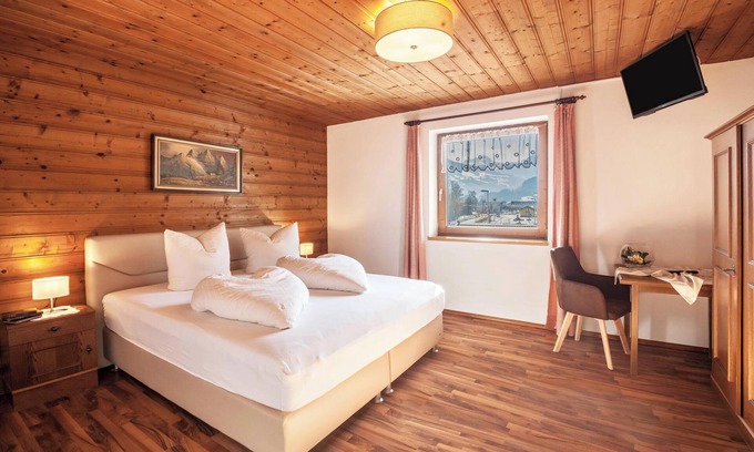 Kaltenbach Apartment | Holiday Apartment "Brugger 6 Personen" Near the Ski Area with Mountain View