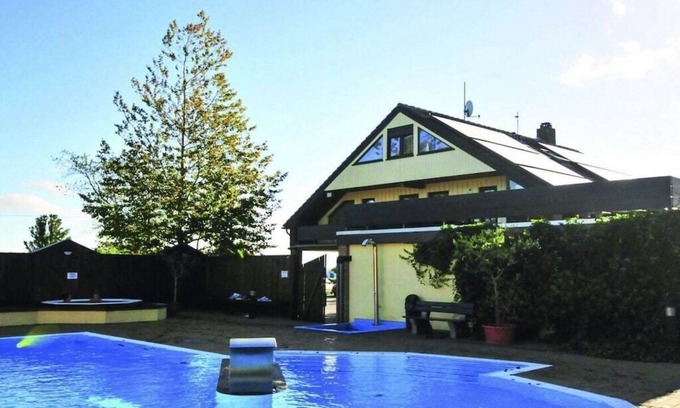 Fehmarn House | Holiday apartment by the swimming pool F 996