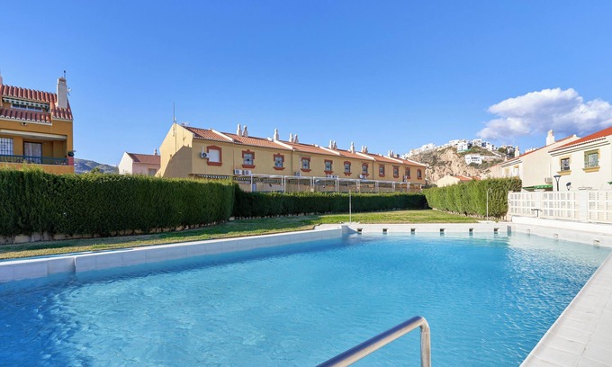 Salobrena Apartment | Holiday Apartment 'Casa Venus' with Sea View, Terrace, Shared Pool & Wi-Fi