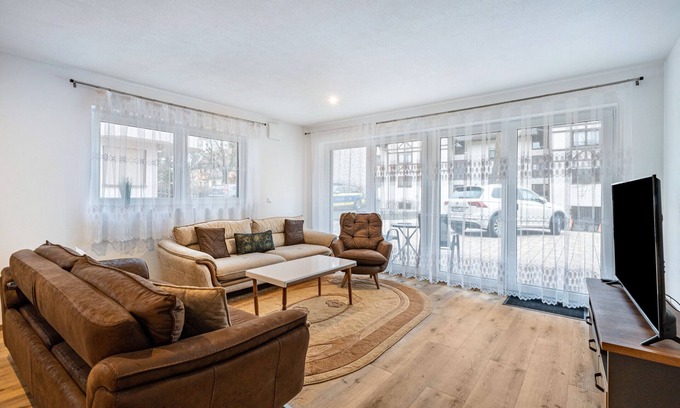 Bad Duerrheim Apartment | Holiday Apartment 'City Villa Bad Dürrheim - Maisonette' with Balcony and Wi-Fi