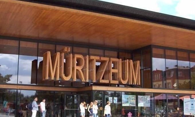 Muritz Apartment | Holiday apartment Göhren-Lebbin for 1 - 4 persons with 2 bedrooms - Twin house