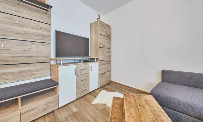 Saalbach-Hinterglemm Apartment | Holiday Apartment "Goodlife Top 1" with Mountain View & Wi-Fi