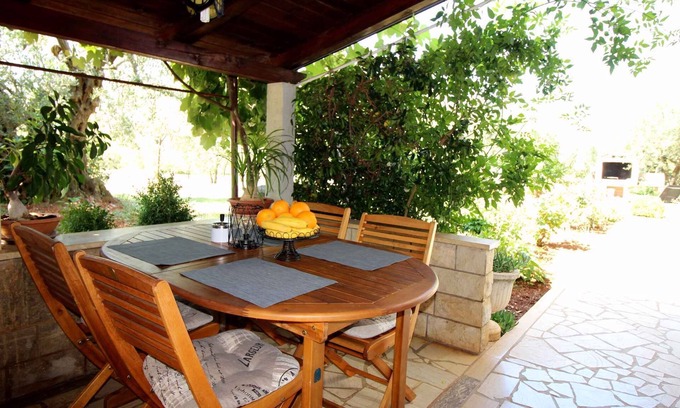 Mali Maj Apartment | Holiday apartment in a quiet location near the beach