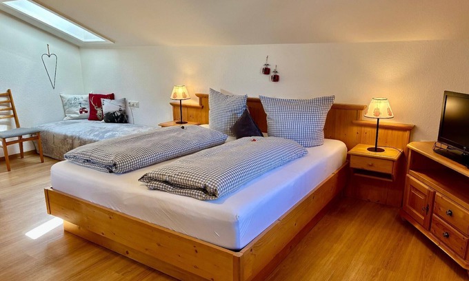 Mittenwald Apartment | Holiday apartment Mittenwald for 1 - 2 persons - Holiday apartment in one or multi-family house